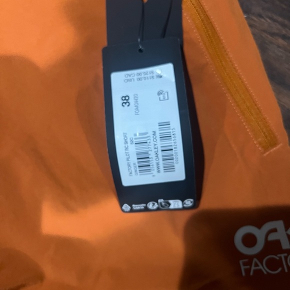 Men’s Oakley shorts, lightweight rust ginger color size 38 color, pockets - Picture 4 of 6